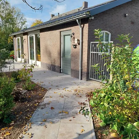 Bed & Breakfast De Lopende Eend 3*